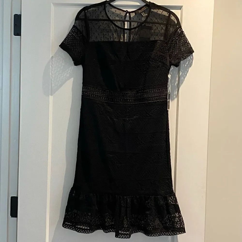 FOREVER21- Beautiful Black Lace Detail Black Dress